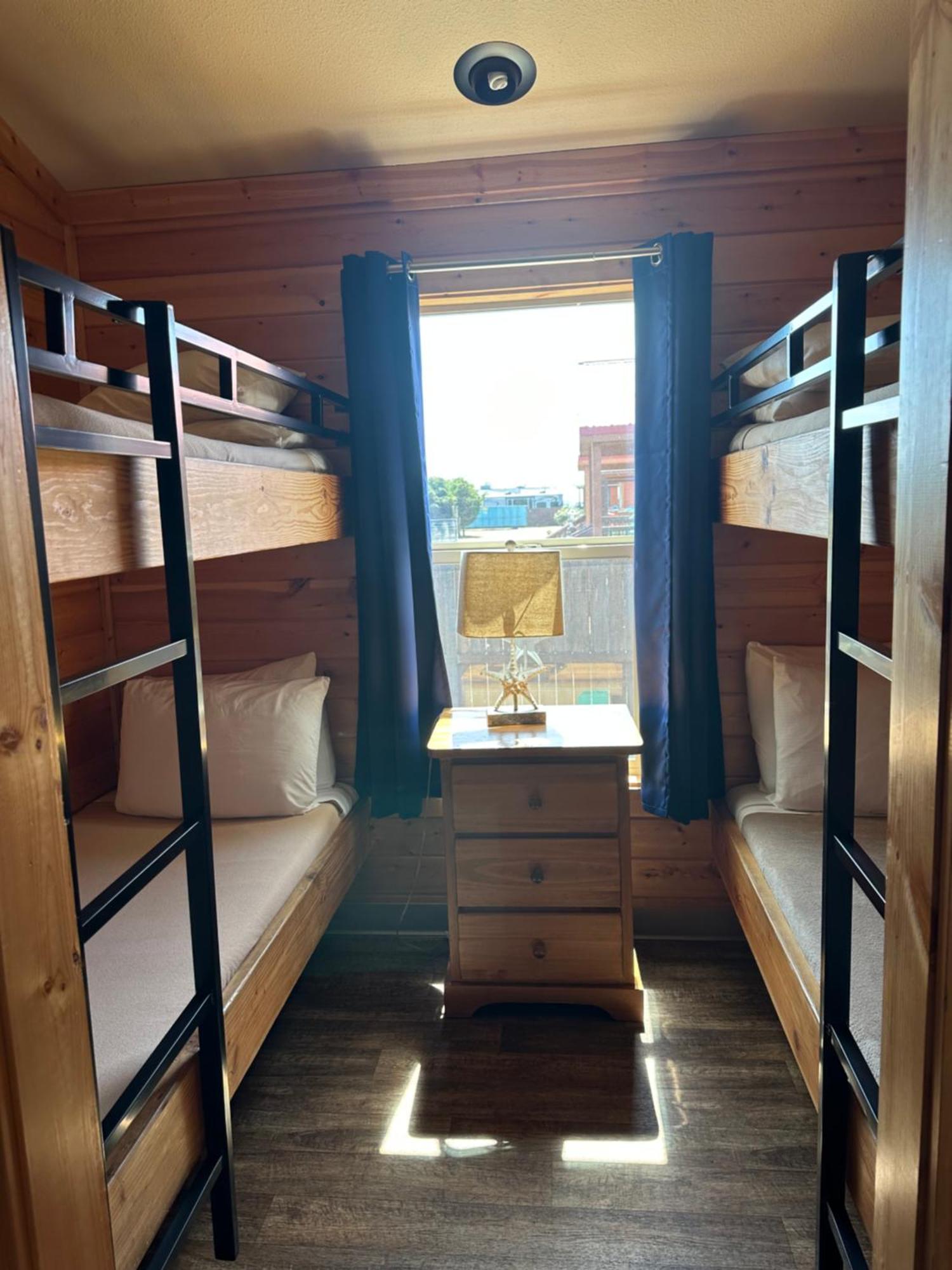 Westport Inn Cabins 외부 사진