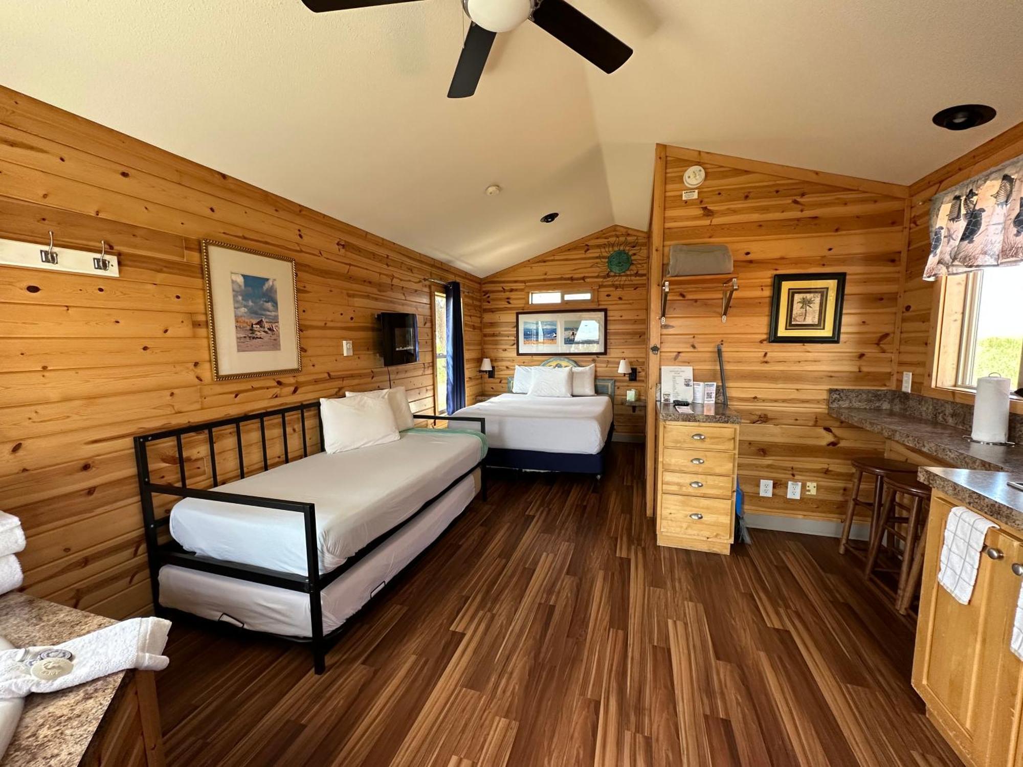 Westport Inn Cabins 외부 사진