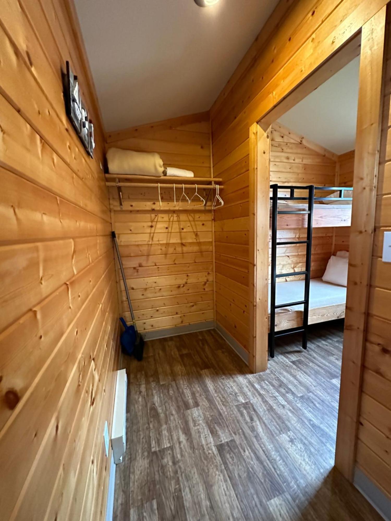 Westport Inn Cabins 외부 사진