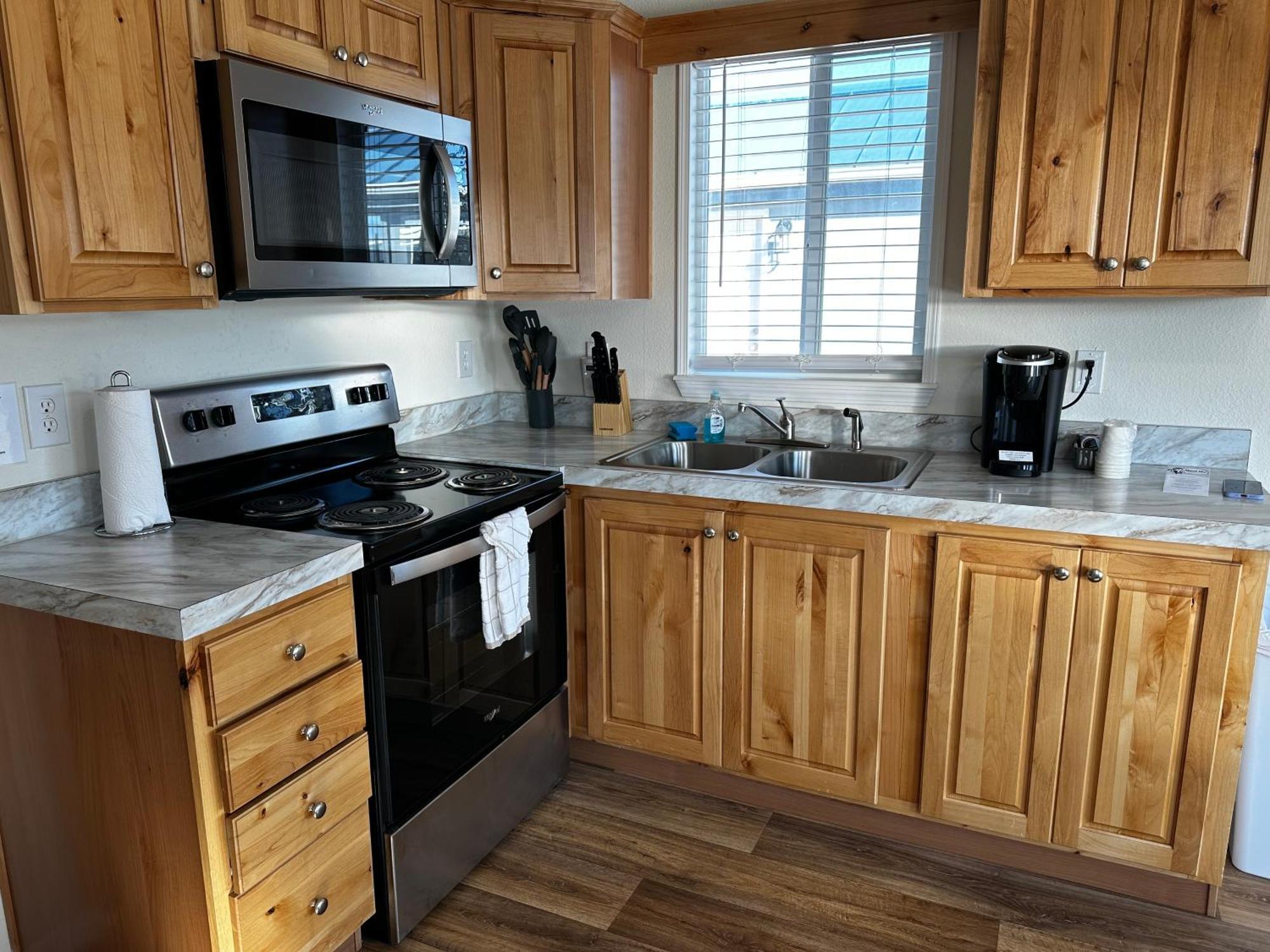 Westport Inn Cabins 외부 사진
