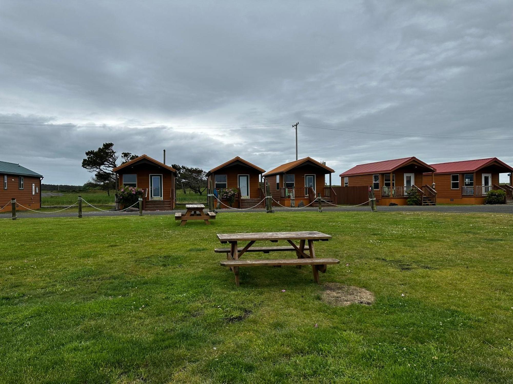 Westport Inn Cabins 외부 사진